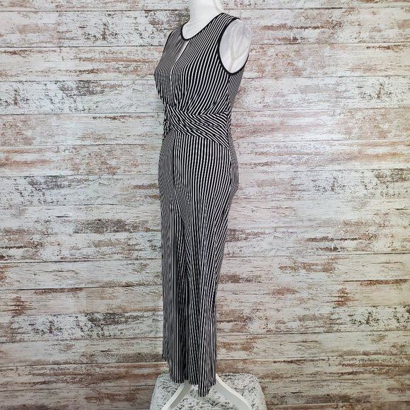 SUGARLIPS Black Blackjack Striped Keyhole Jersey - Picture 3 of 10